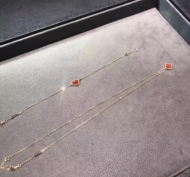 梵克雅宝的免税店在哪里,梵克雅宝免税几折