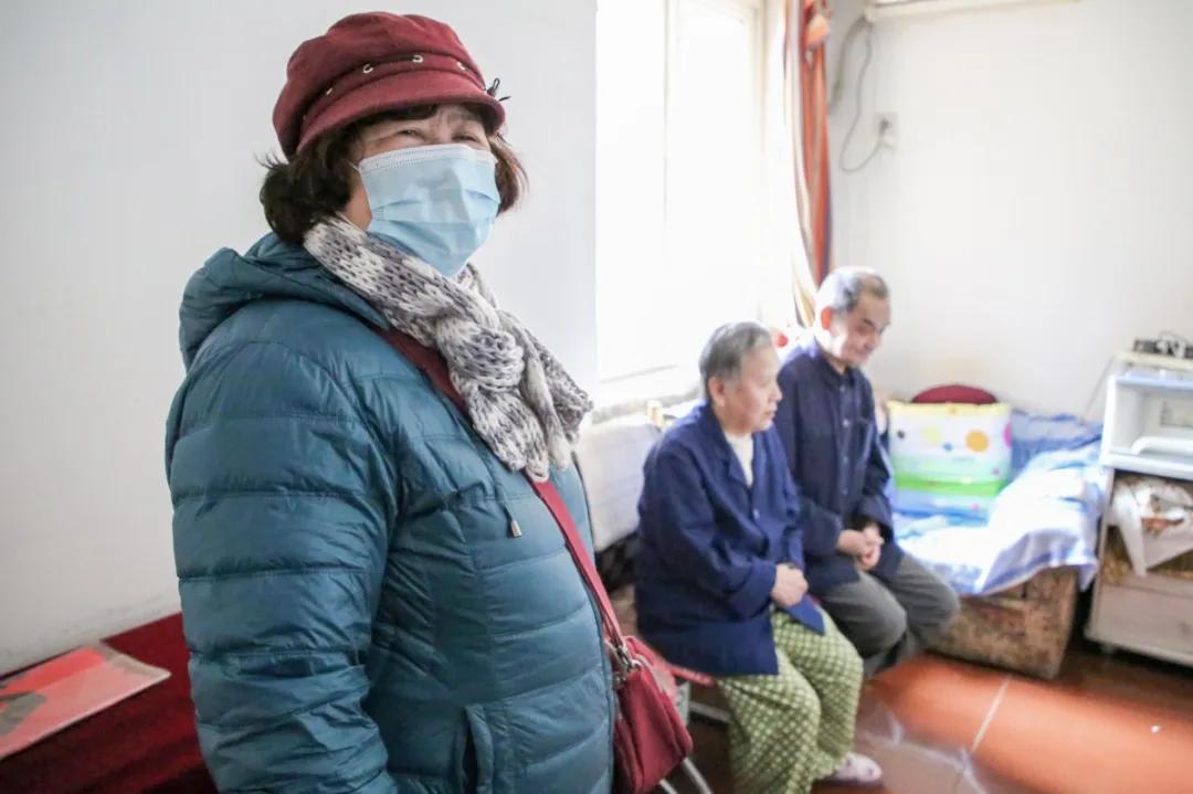 暖心！60岁韩大姐和她的“代购战车”！