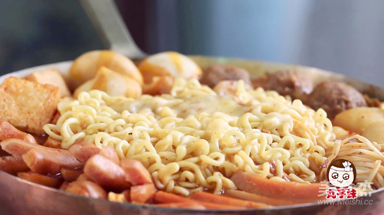 超辣部队火锅,韩式部队火锅你吃过吗