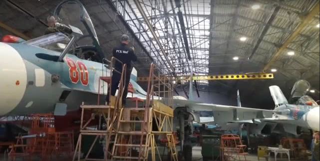 苏33和歼15区别,苏33与歼15对比