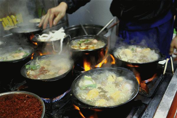 菏泽藏在巷子里的美食,菏泽步行街附近美食