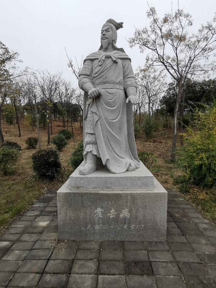 武官不怕死，文官不爱钱，人民安居乐业，百业兴旺，怎能不强盛？