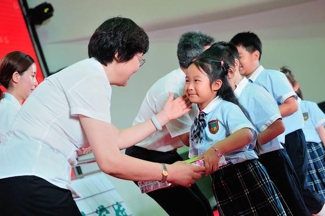 大连外国语学校开学典礼,大连文谷双语学校升旗仪式