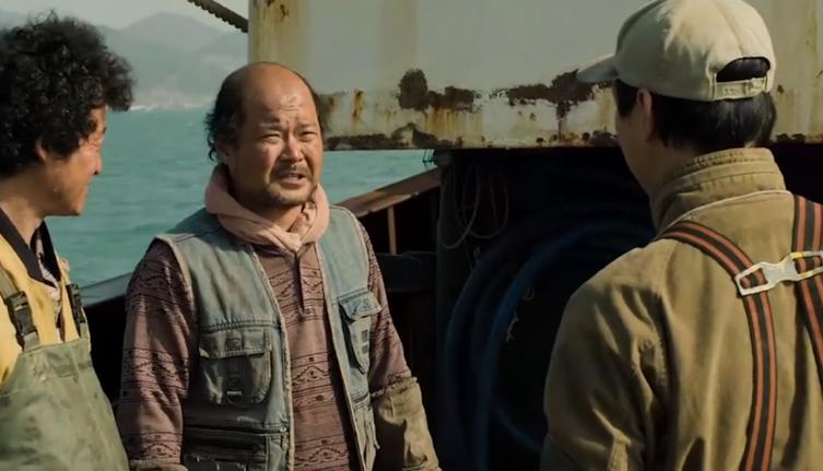 2010年，33人出海钓鱿，却只回来11人，他们经历了什么？