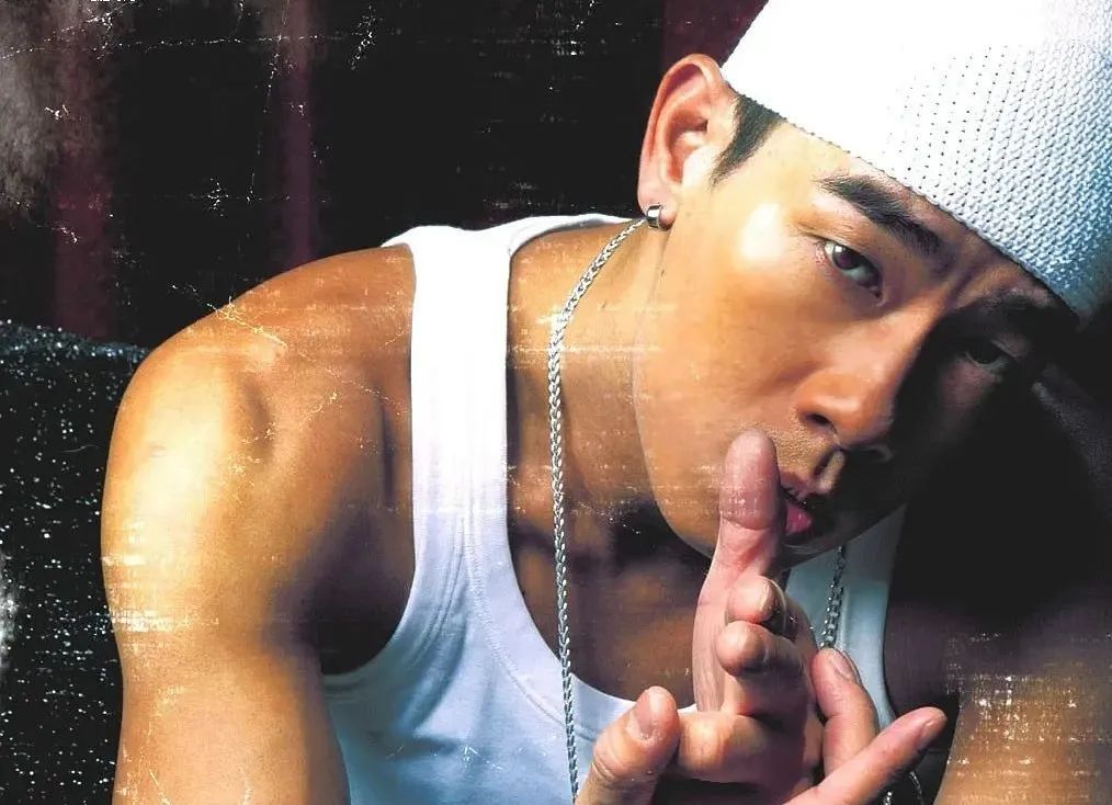 陈小春以前暴脾气,陈小春暴脾气名场面