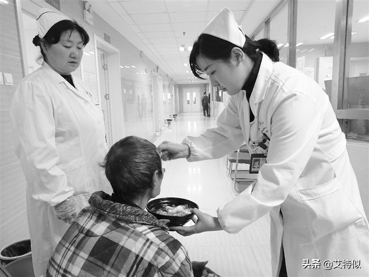 淮南：一群精神病区的自由人—他们的爱像天使守护每一个“家人”