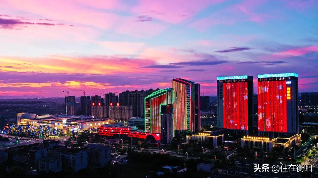 300亿，陆家新区变成什么样了？