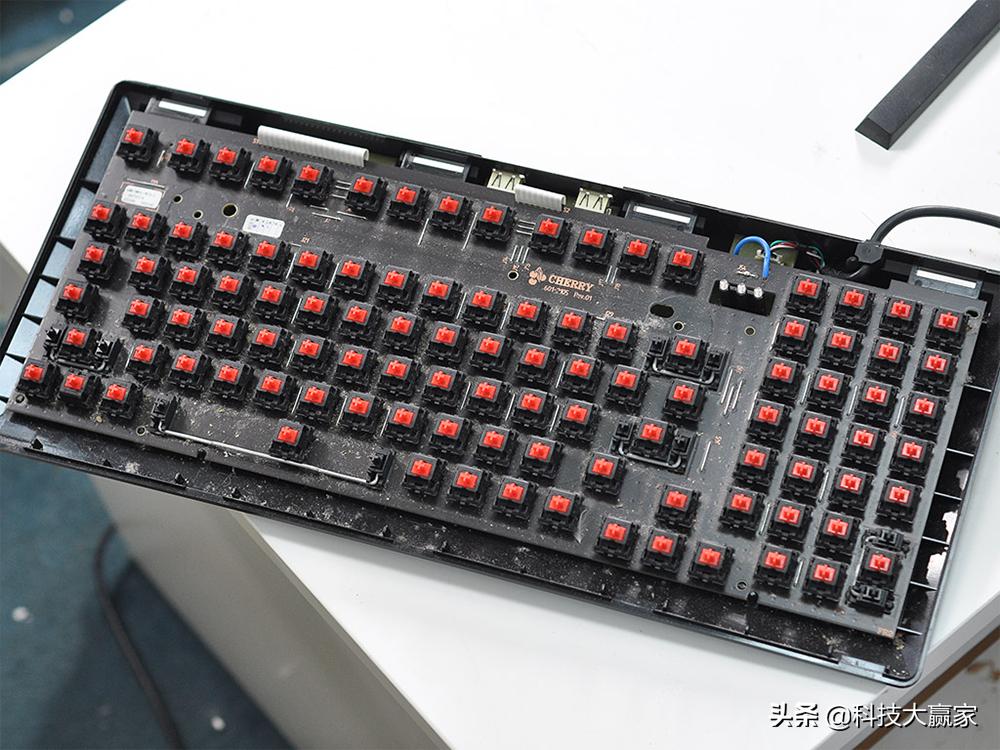 电脑键盘太脏教您一招清洁键盘,机械键盘脏了怎么清理