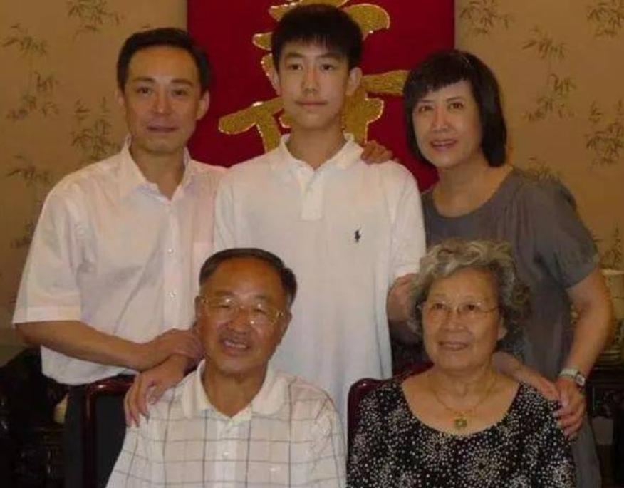 京剧演员于魁智和谁是夫妻,京剧演员于魁智现状