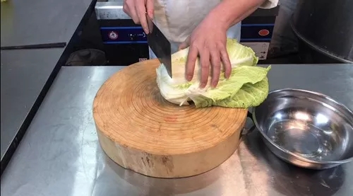 厨师王刚在中国是顶级的吗,厨师王刚现在什么状况