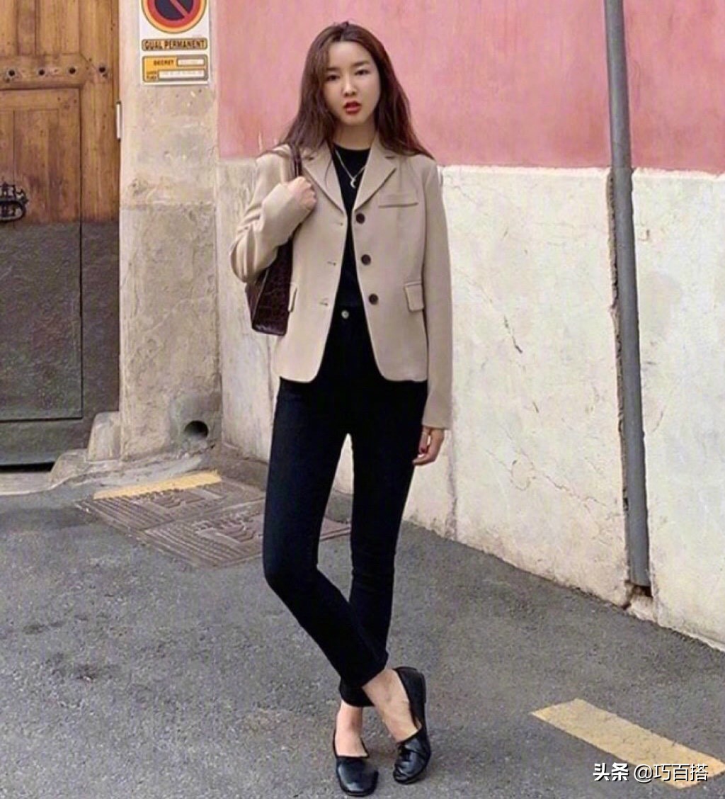 穿搭初秋这样穿不输韩国小姐姐,韩系穿搭秋季高级格子内搭
