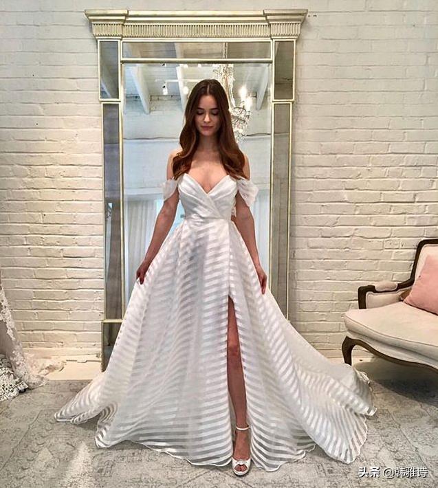 HEARTSONFIRE遇上婚纱天后HayleyPaige，让传统婚戒更浪漫时髦