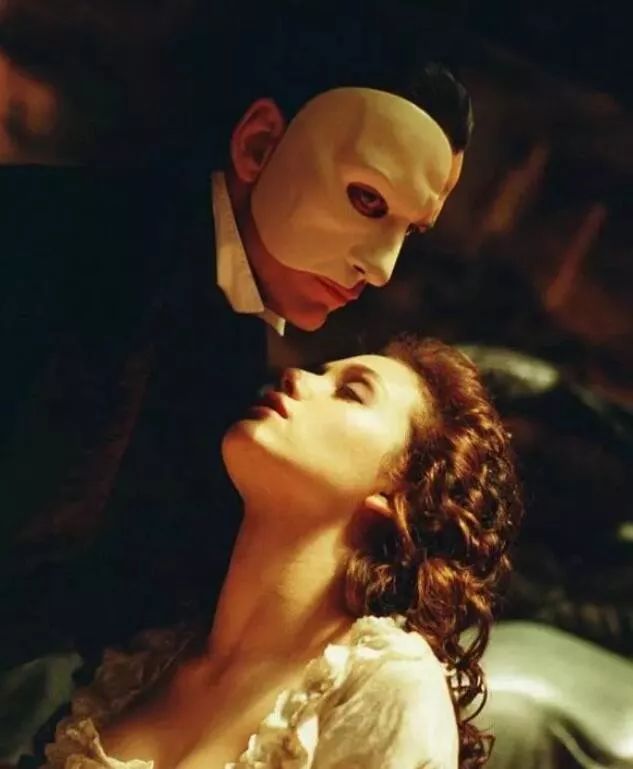 取下墨镜你还会爱我吗,摘下面具你还爱我吗