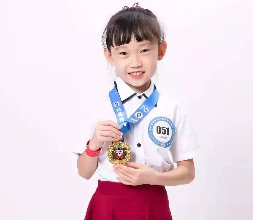 七律二首送瘟神朗读与解析,七律二首送瘟神其二配图