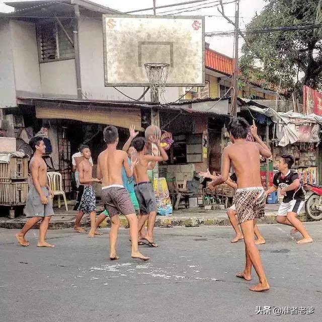 学生打篮球起争执被家长砍死,湖南中学生篮球打架