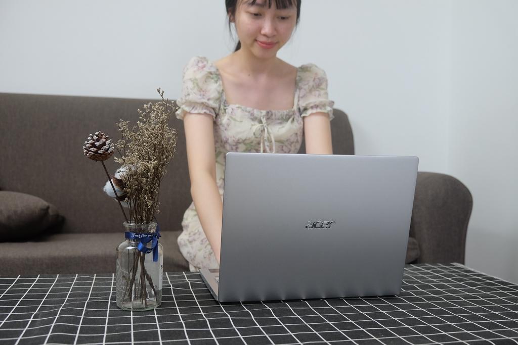 专注轻薄生产力，让你不花冤枉钱，宏碁新蜂鸟Swift3评测分享