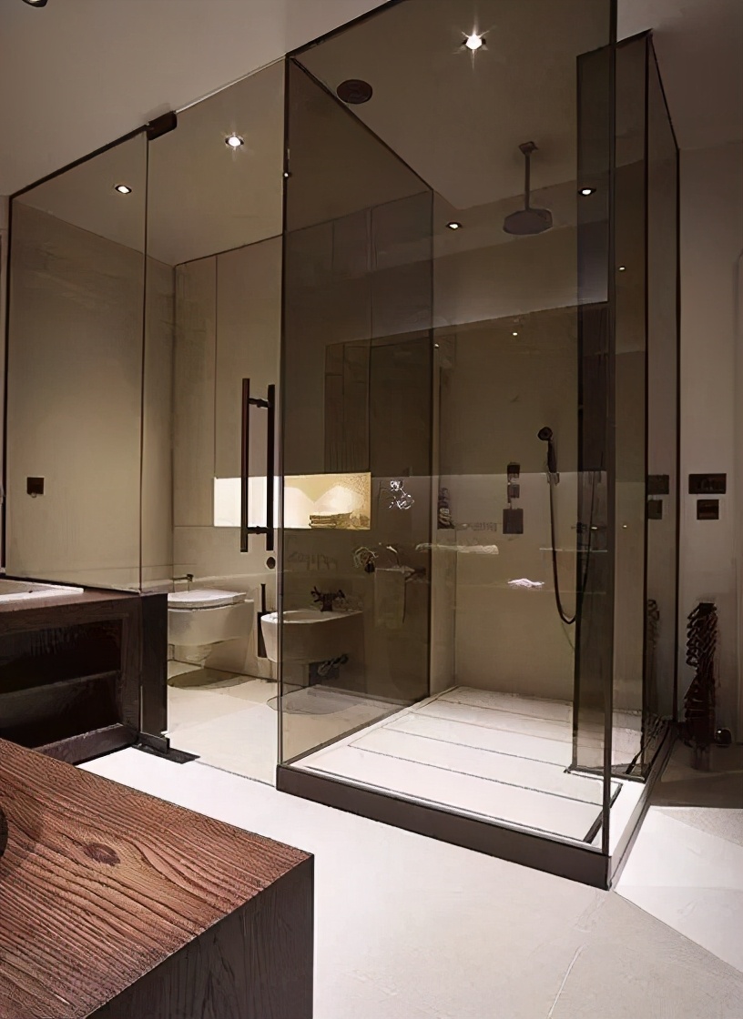 淋浴房和浴缸怎么选,浴缸和淋浴房哪个更经济实用