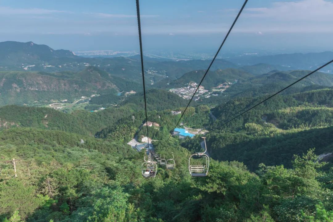 五岳中的南岳位于哪个省,九华山和天柱山哪座更值得游一游