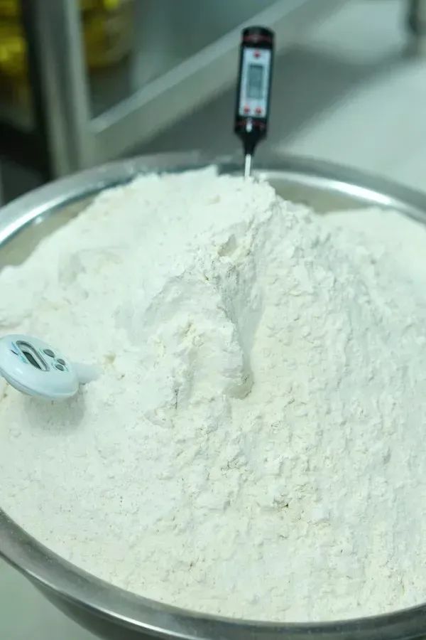 夏天面团温度是多少,夏天面团醒发温度湿度