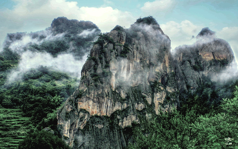 缙云仙都，美若仙境，春风十里不如陪你一起领略缙云风光