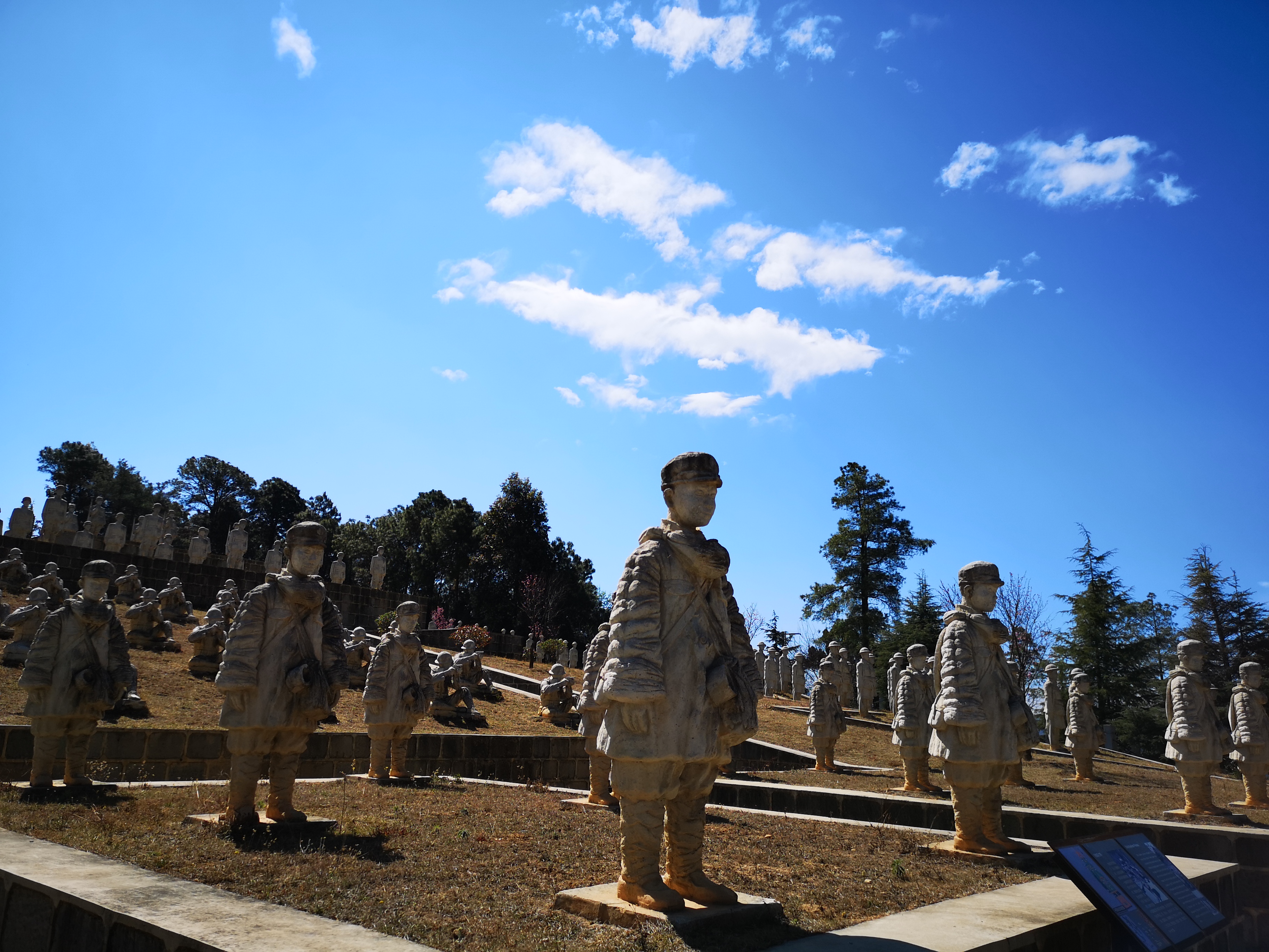 去云南旅游自驾2万元够吗,不到2000元的云南十日游