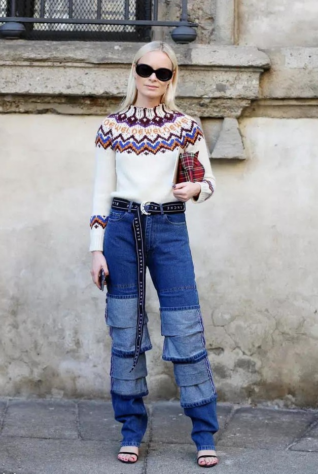 费尔岛毛衣特别适合英伦风的搭配,毛衣这样穿再普通的毛衣也时髦