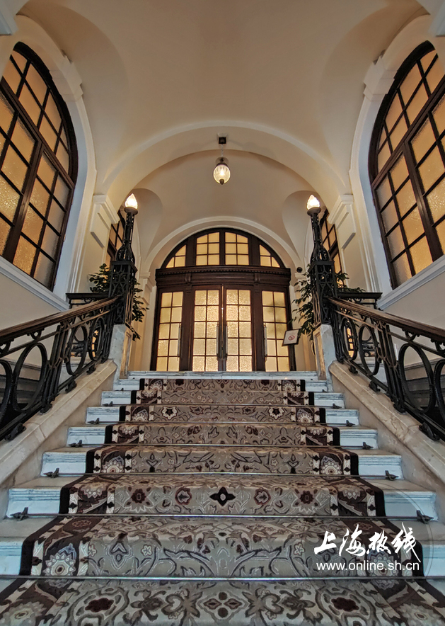 魔都100：老上海最豪俱乐部“外滩2号”人称东洋伦敦拥有远东第一长吧台