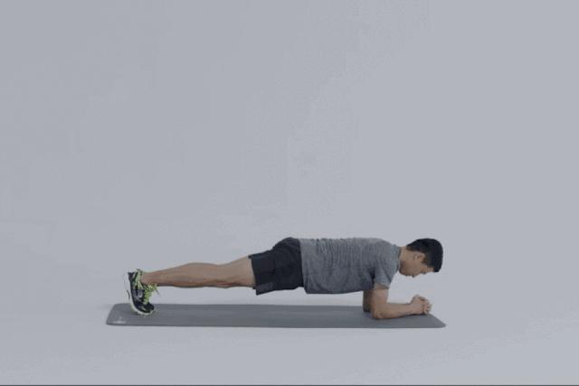 什么是肋骨外翻与正常对比,肋骨外翻不矫正有什么影响