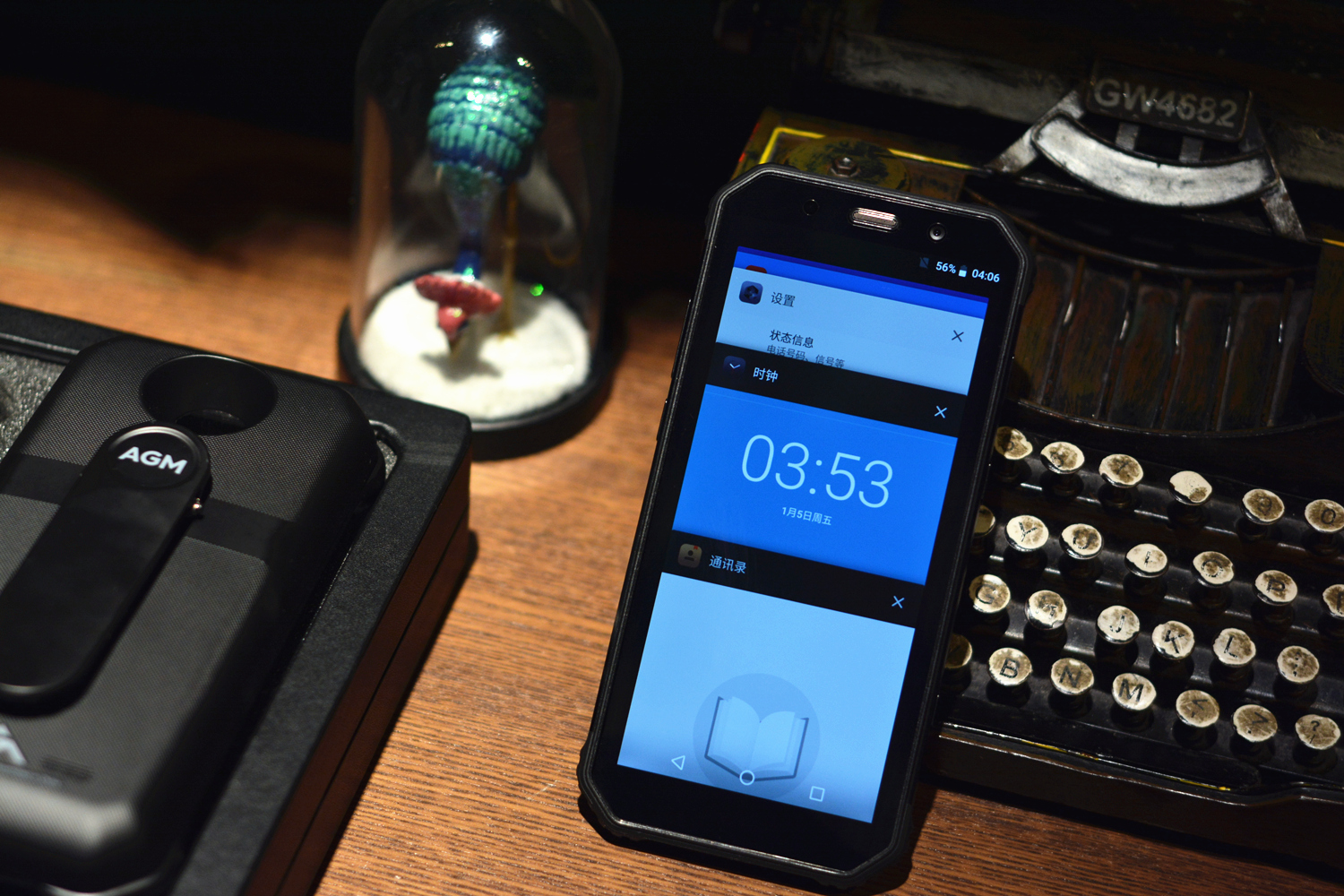 AGMH1手机:不怕摔,不怕水,能待机20天,父母最爱?