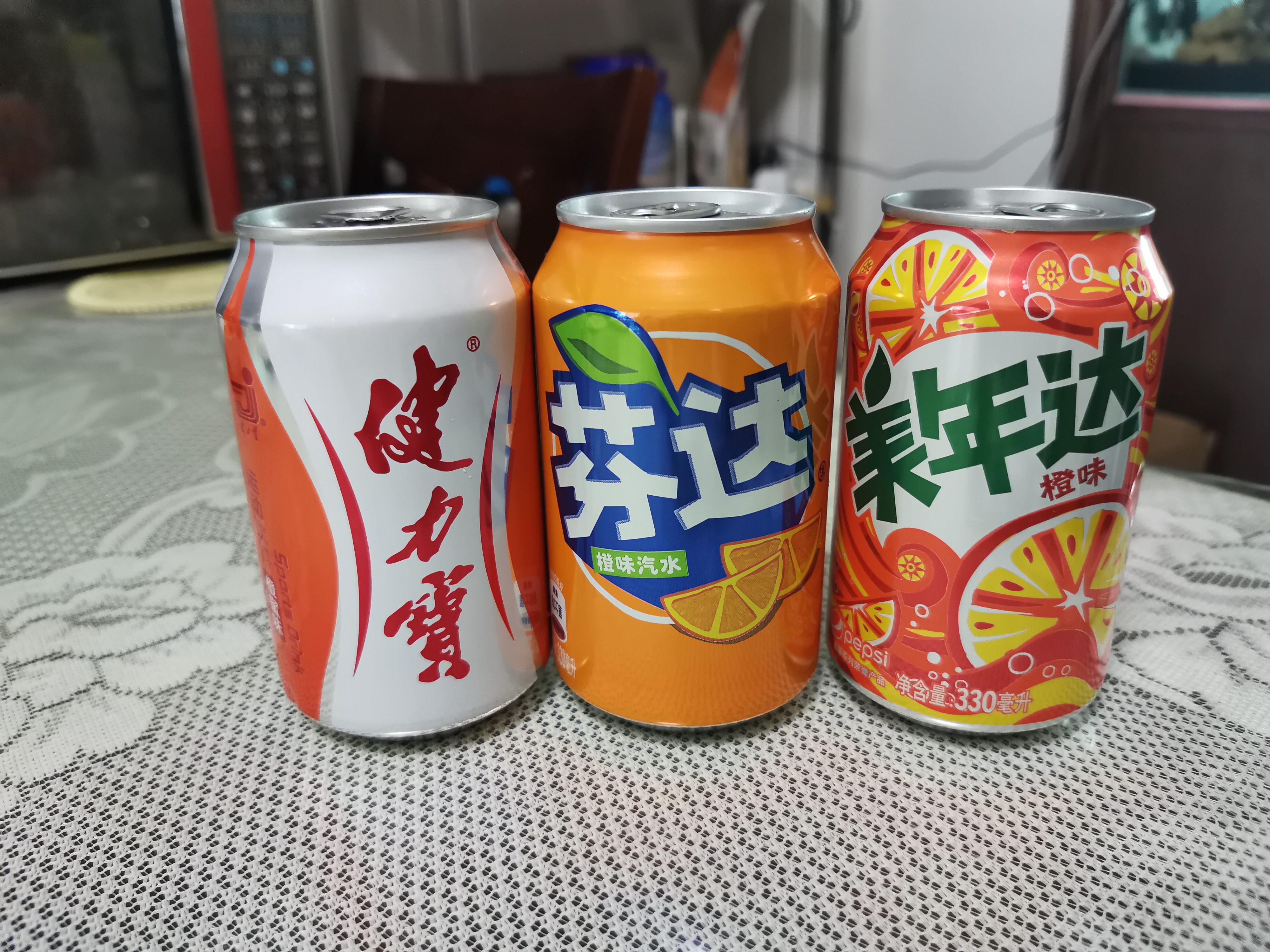 夏日橙味饮料大比拼,健力宝橙蜜味饮料测评