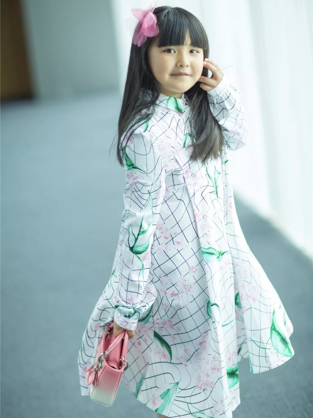 王诗龄戴的珠宝,王诗龄戴卡地亚手镯多少钱