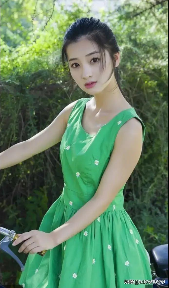 感人催人泪下的歌曲酒干倘卖无,酒干倘卖无催人泪下的感人视频