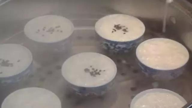 如何做米糕蒸出来的又软又糯,怎样做出又筋道又有嚼劲的米糕