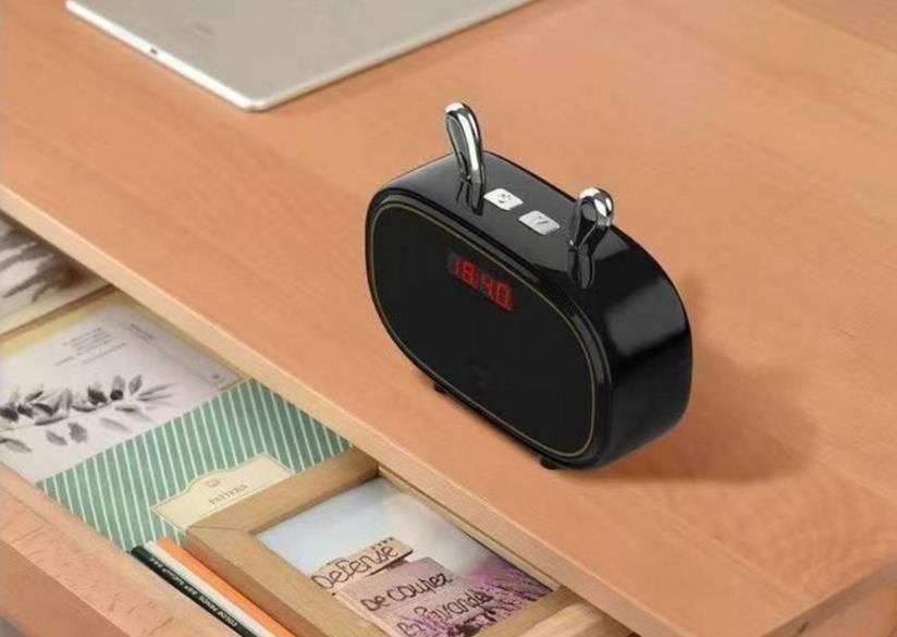 酒店针孔摄像头泛滥？教你发现隐秘的摄像头，避免被*拍偷**