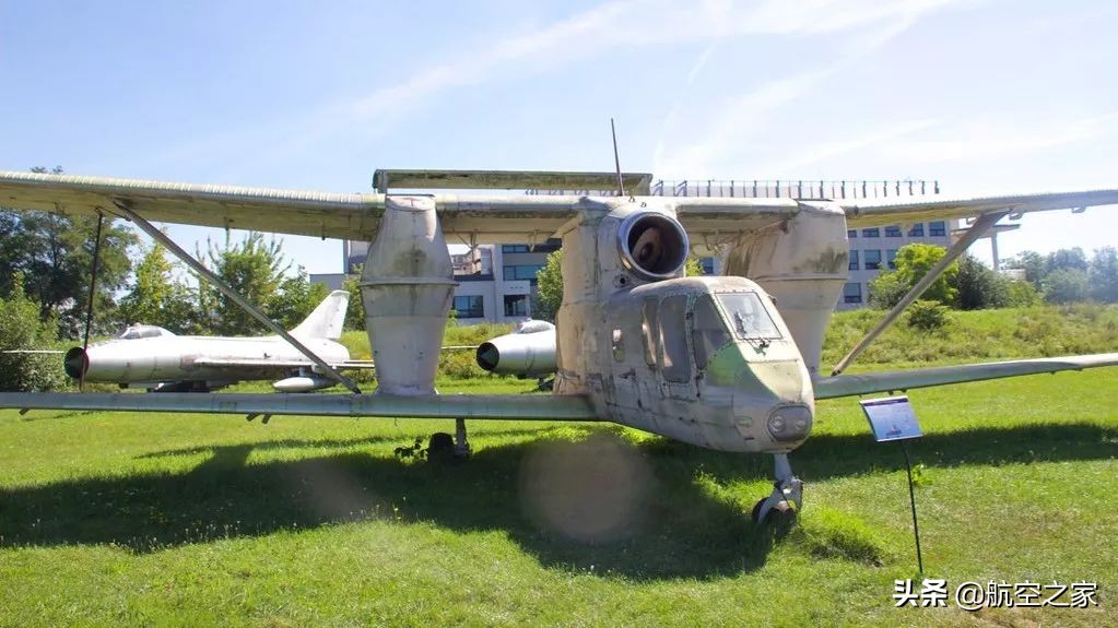 “丑”哭了的波兰PZLM-15，还是世界上速度最慢的喷气式飞机