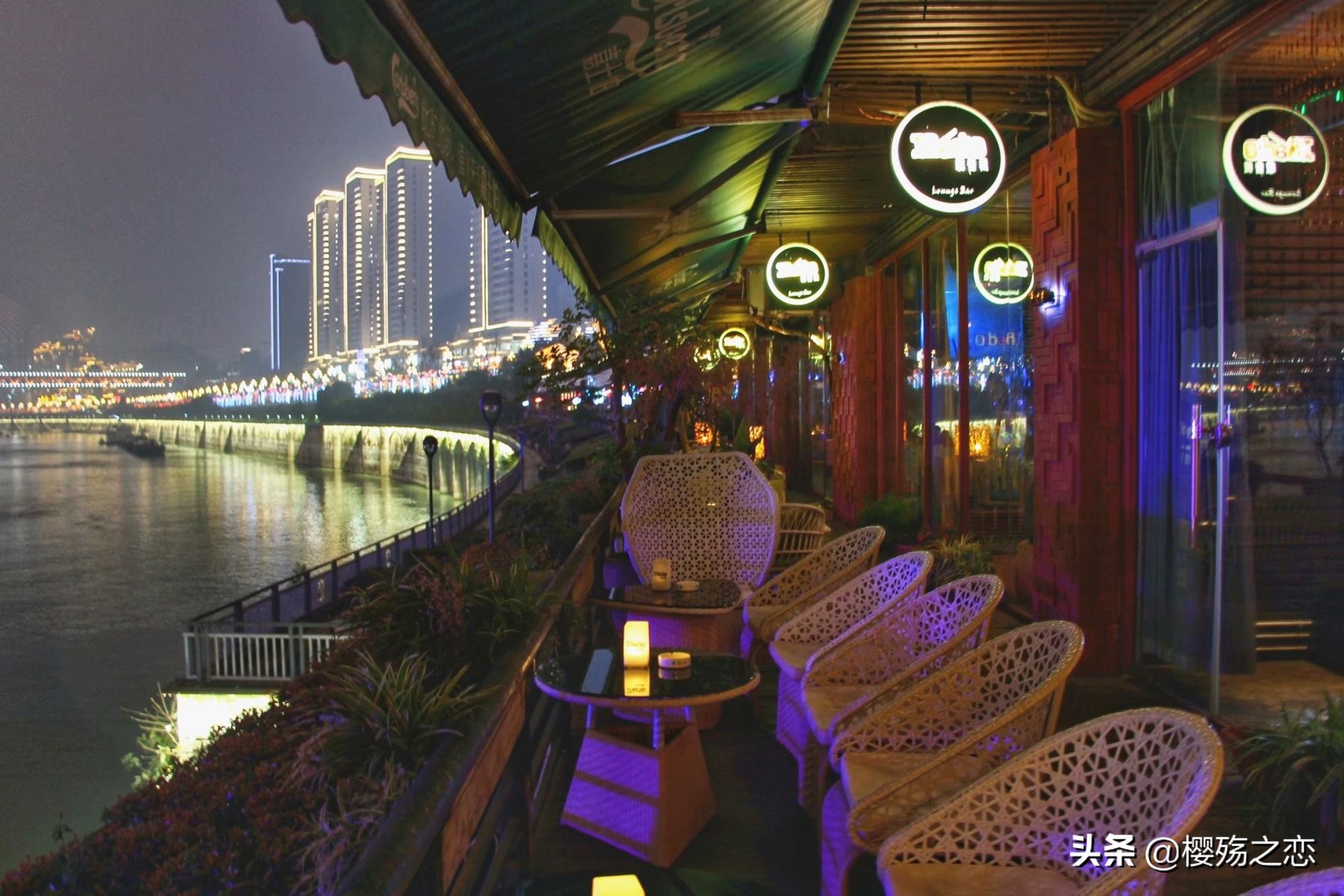 大重庆的滨江路夜景就是这么美,重庆最美滨江路