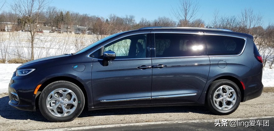 克莱斯勒大捷龙跑起来,克莱斯勒大捷龙2023混动版视频