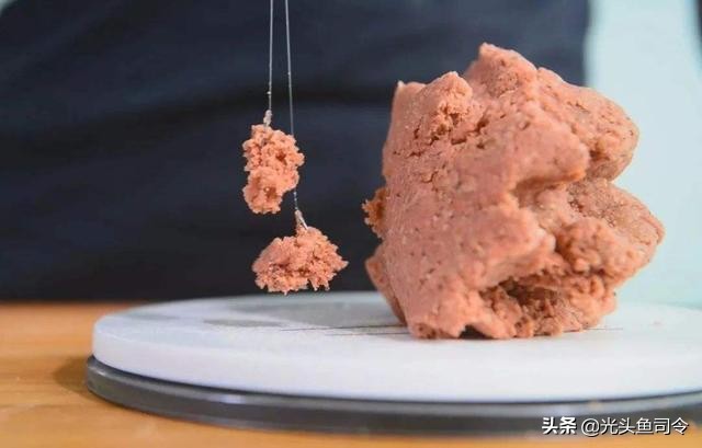 鱼竿钓轮胎,鱼线拉小车,渔具中的套路,你中奖没?说出来不丢人