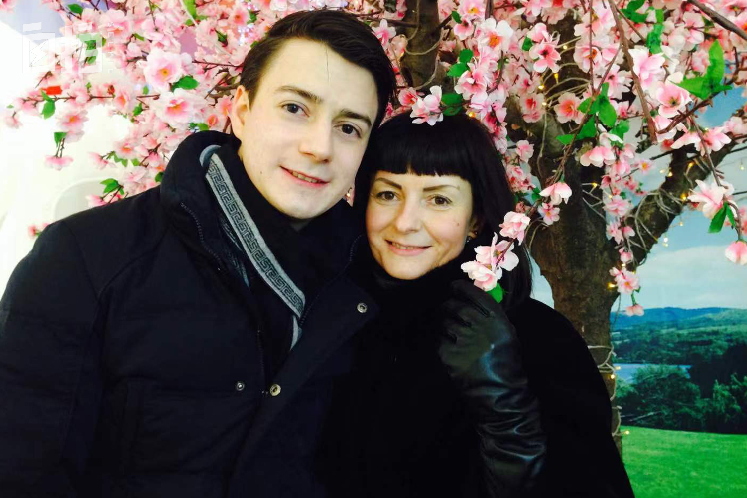 我，俄罗斯人，妈妈借钱供我到中国读书，和大25岁妻子在中国相识