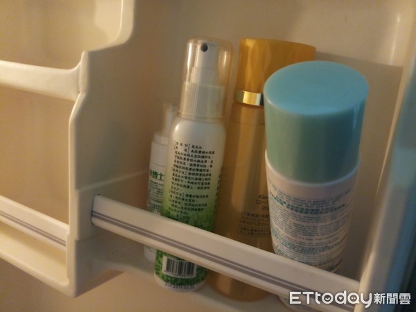 化妆水湿敷和贴片面膜哪个好,面膜和爽肤水湿敷哪个效果更好