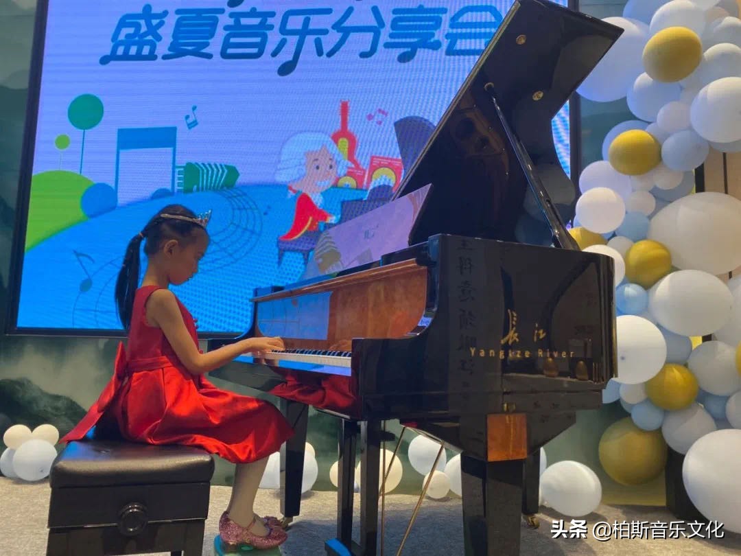 琴声飘扬,长江钢琴助力真香暑假