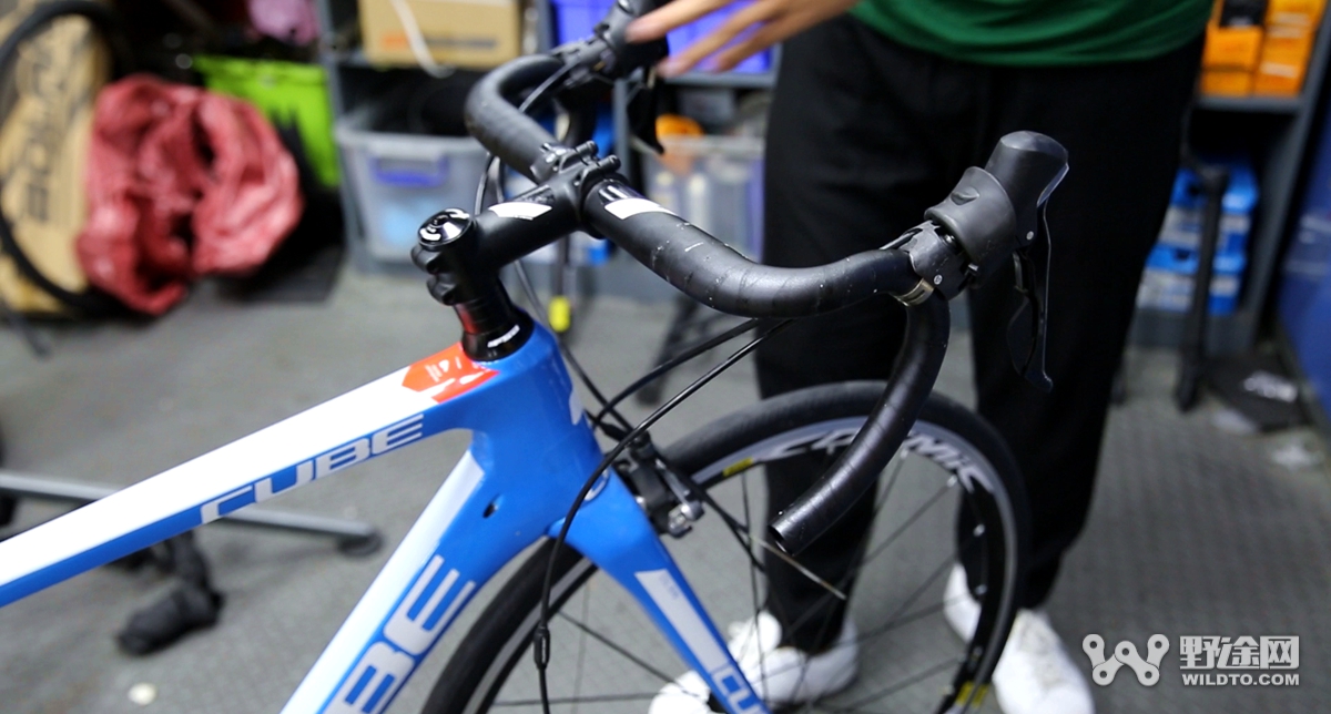 怎么把公路车的平把换成弯把,公路车平把可以换弯把吗