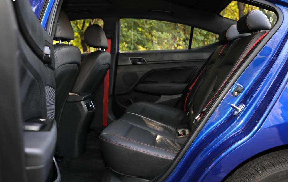 大众朗逸2017款和领动哪个好,现代领动2019款对比朗逸