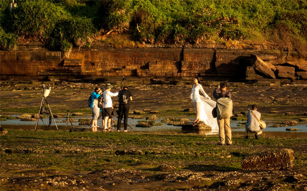 广西北海涠洲岛的火山岛介绍,涠洲岛是中国最年轻的火山岛吗