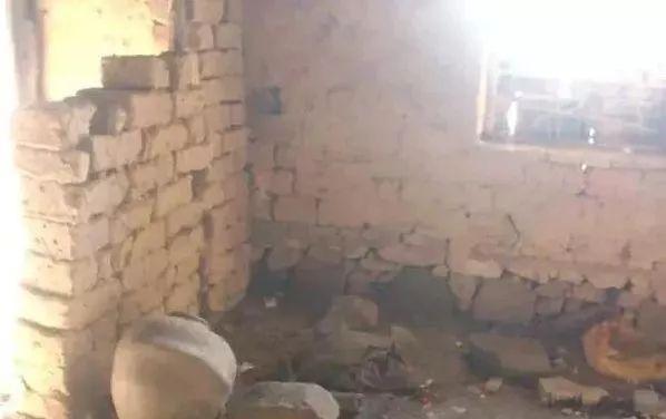 小伙饿死家中原因,男孩被饿死在家中发现大量食物