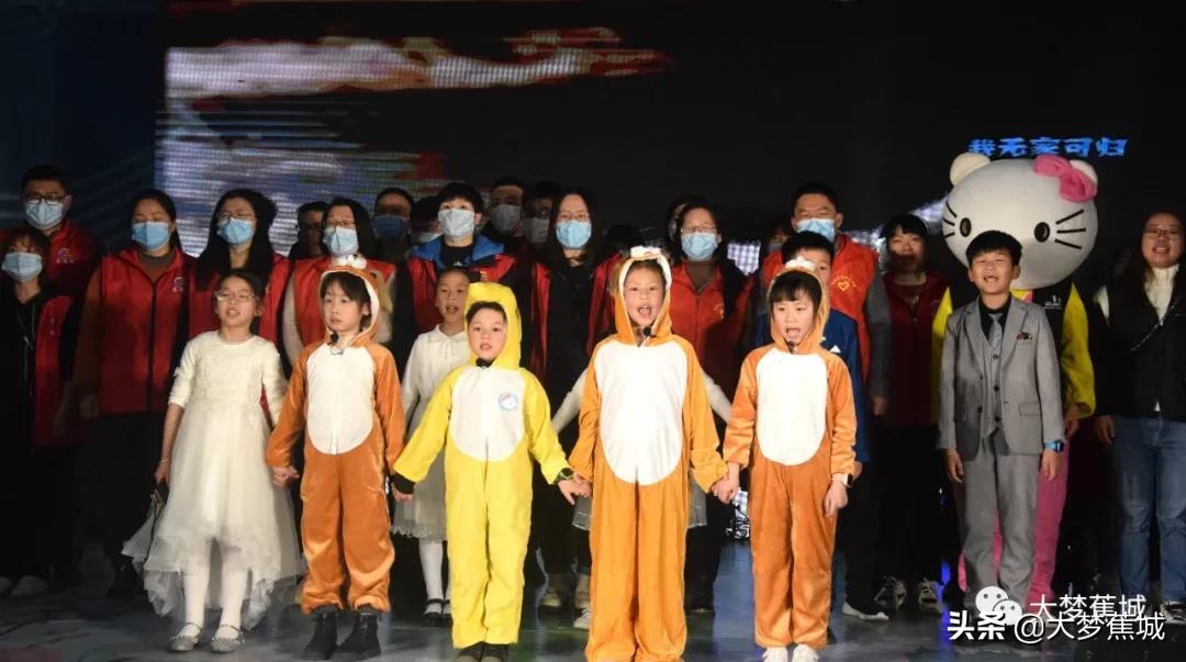 领养动物代替购买,关爱流浪动物让领养代替购买