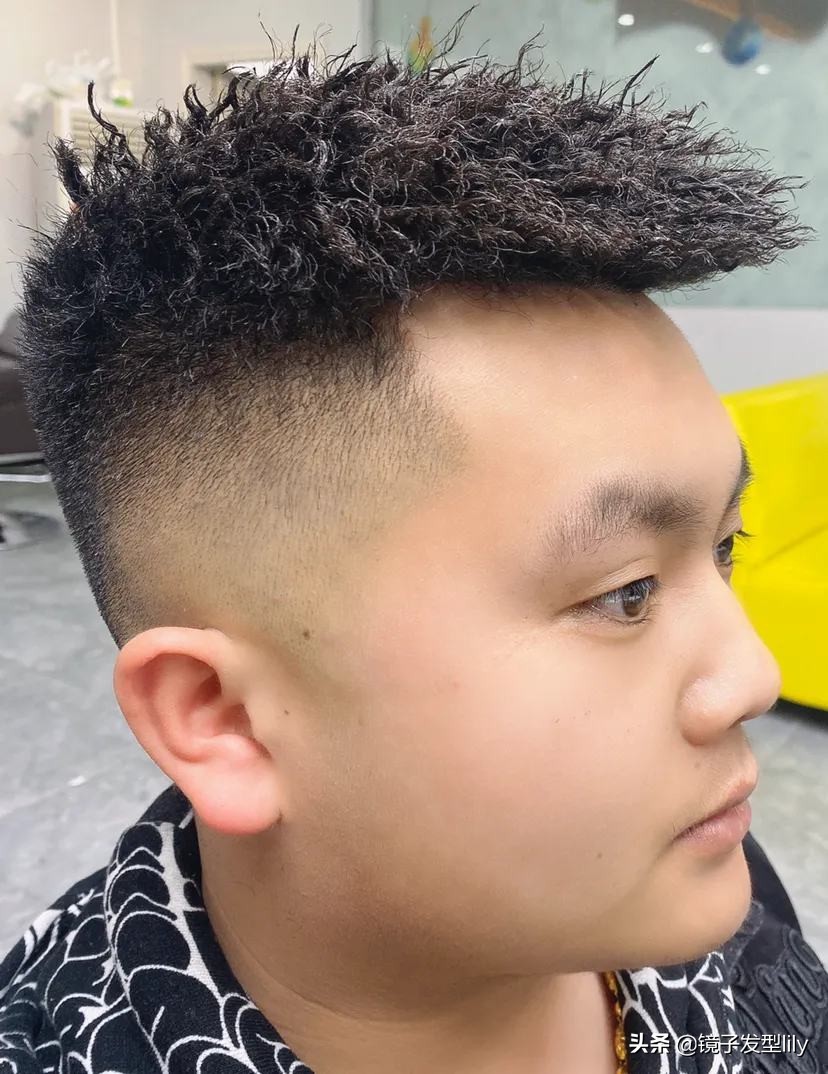 今年最流行的男发造型,单剪适合任何脸型的男发