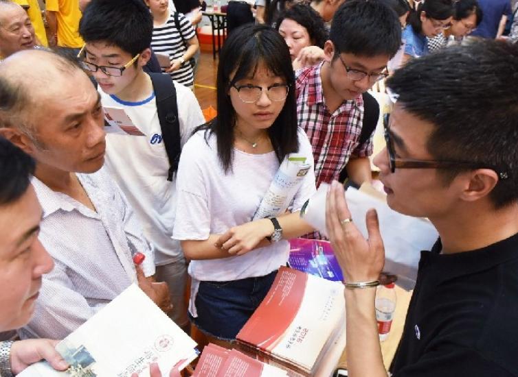 山西省大学招生遇“滑铁卢”，同大表现惨不忍睹，低分考生快上车