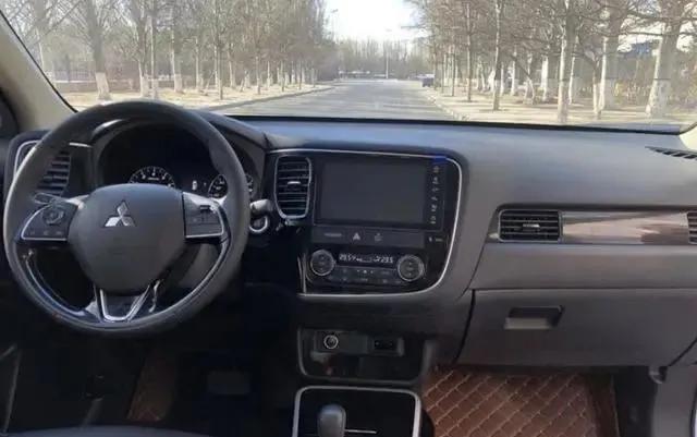 入手二手欧蓝德性价比高吗,欧蓝德2.0两驱畅享新车落地价