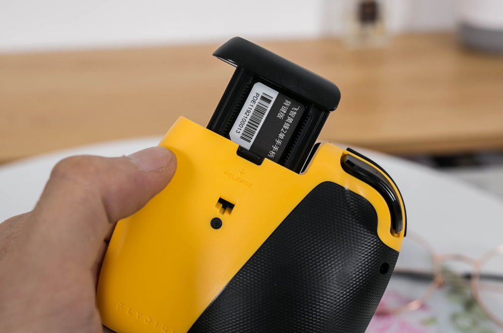 黄蜂2背键版苹果,黄蜂2手柄支持苹果15以上系统吗